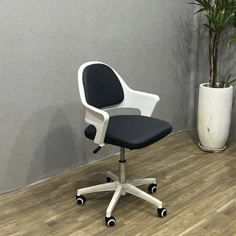 Ghế Xoay Văn Phòng Lưng Hở Bọc Nệm - GX67