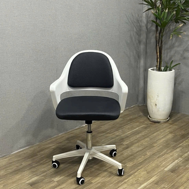 Ghế Xoay Văn Phòng Lưng Hở Bọc Nệm - GX67