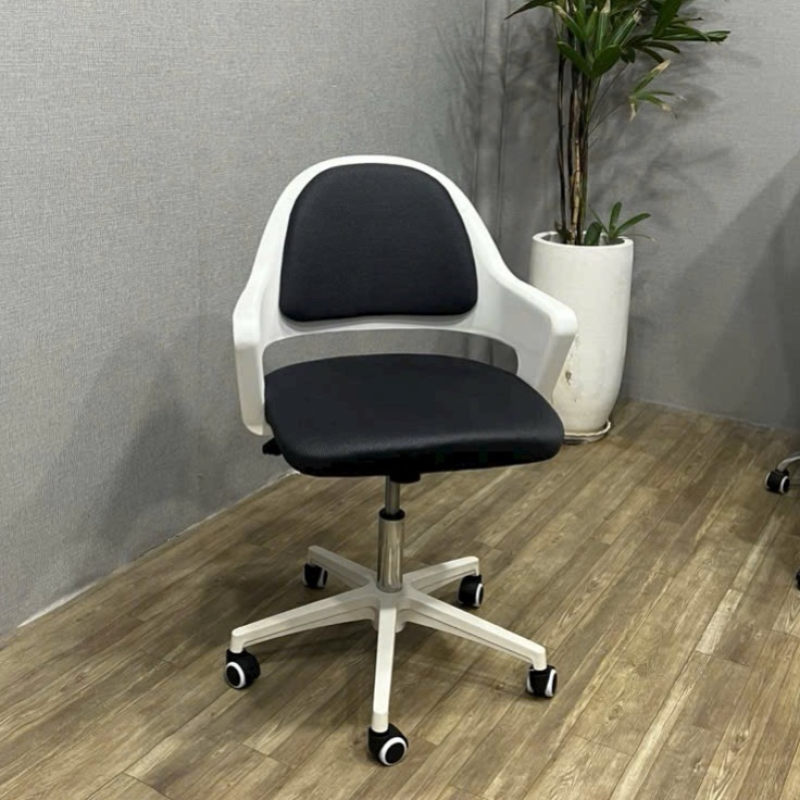Ghế Xoay Văn Phòng Lưng Hở Bọc Nệm - GX67