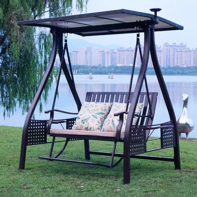 Xích Đu Sân Vườn Có Đèn Năng Lượng Mặt Trời - SV68